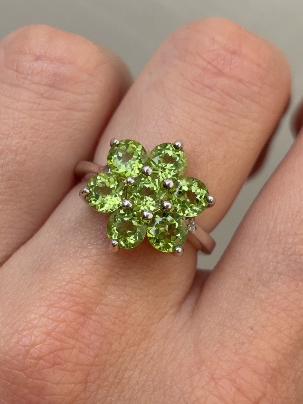 Sterling Silver Genuine Peridot Gemstone Green Flower Cluster Cocktail Ring